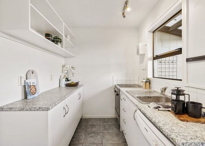  at 8/6 Kaikoura Street, Maupuia, Wellington, Wellington