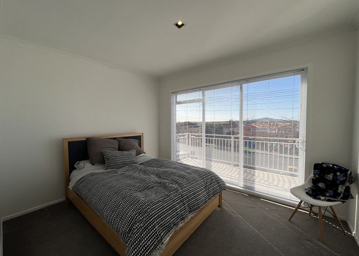  at 4/86 Sylvan Avenue, Northcote, Auckland