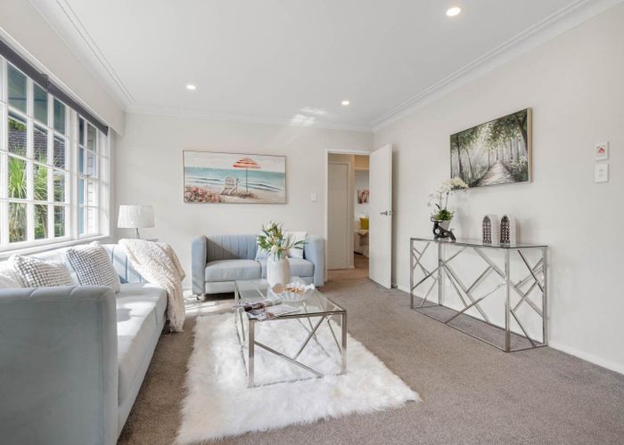  at 5/10 Alana Place, Mount Wellington, Auckland
