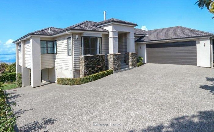  at 1A Burford Place, Mellons Bay, Auckland
