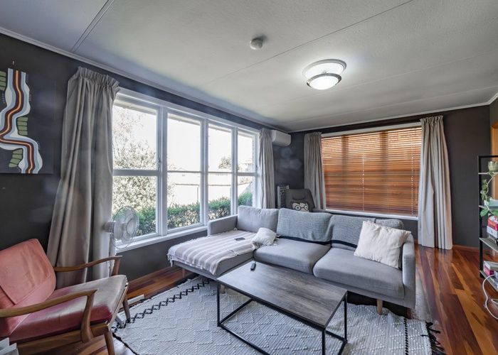  at 7 Odette Street, Bader, Hamilton