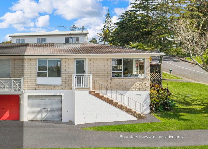  at 1/24 Stredwick Drive, Torbay, Auckland