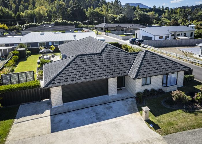  at 4 Sunstone Crescent, Brown Owl, Upper Hutt