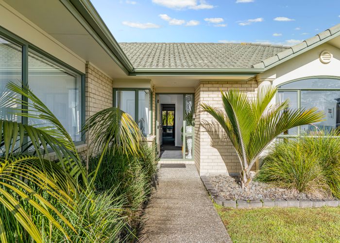  at 24 Chelmsley Avenue, Henderson, Auckland