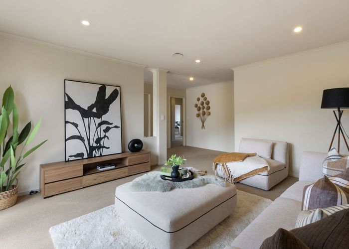  at 43 Parkside Drive, Huntington, Hamilton