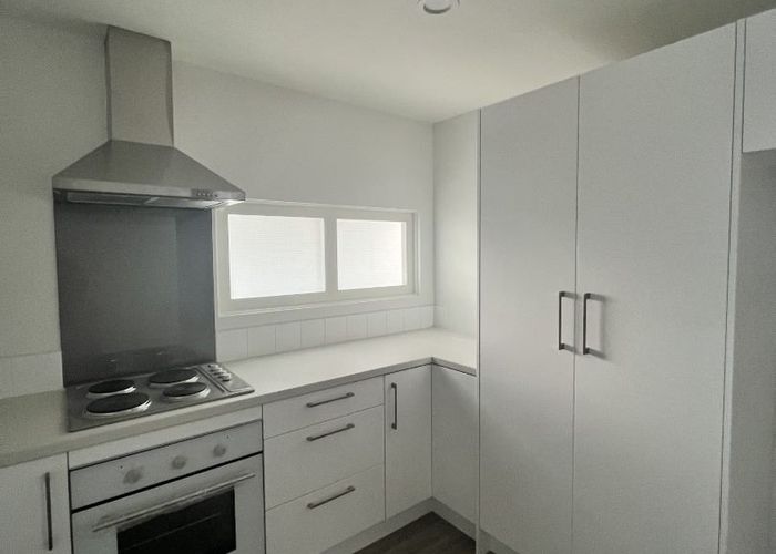  at 4/133 Main Street, Upper Hutt