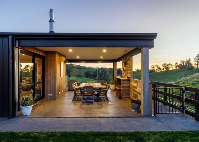  at 527 Frankley Road, Hurworth, New Plymouth