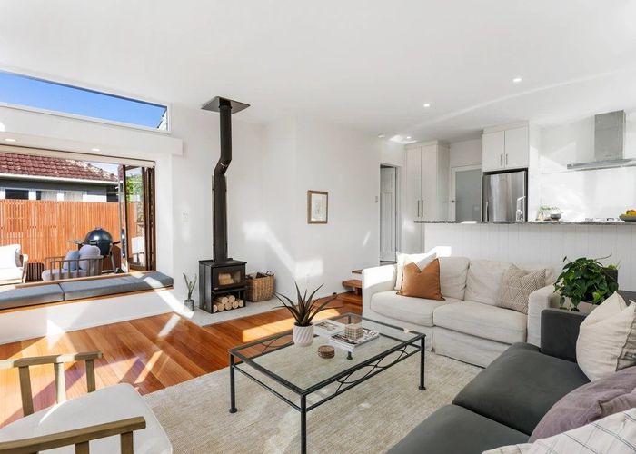  at 20 Ennismore Road, Mount Albert, Auckland City, Auckland