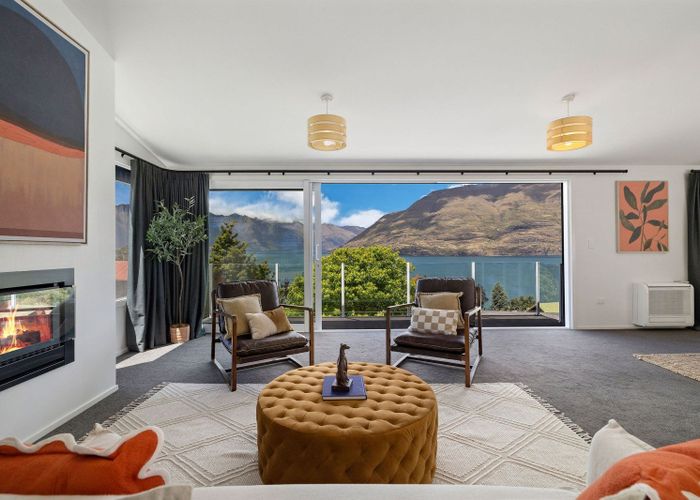  at 8B Moss Lane, Sunshine Bay, Queenstown