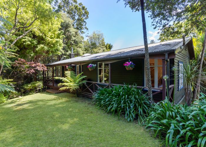  at 21 Taraire Road, Titirangi, Auckland