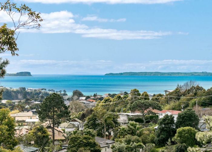  at 185B Browns Bay Road, Browns Bay, Auckland