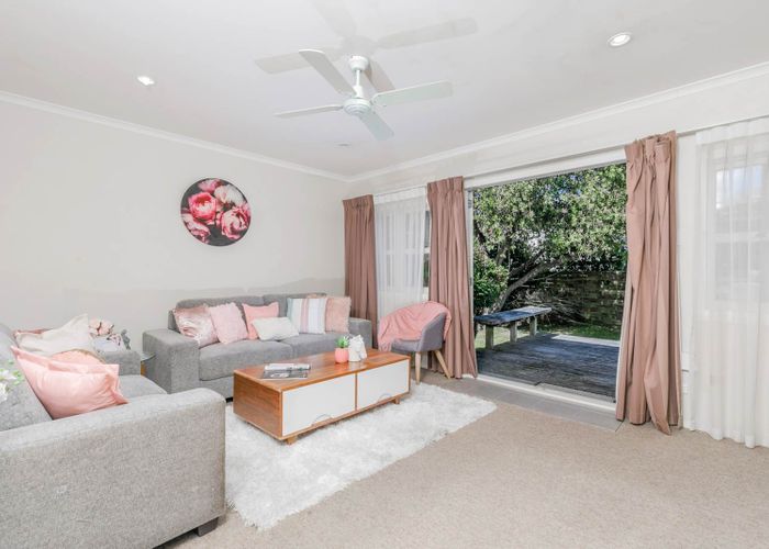  at 24 Taylor Street, Blockhouse Bay, Auckland