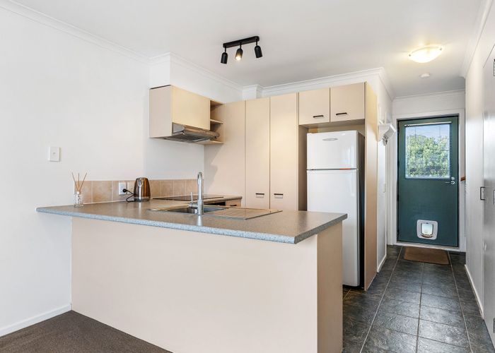  at 3/5 Carolina Place, Albany, North Shore City, Auckland