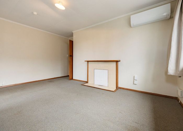  at 37 Montgomery Crescent, Bader, Hamilton, Waikato