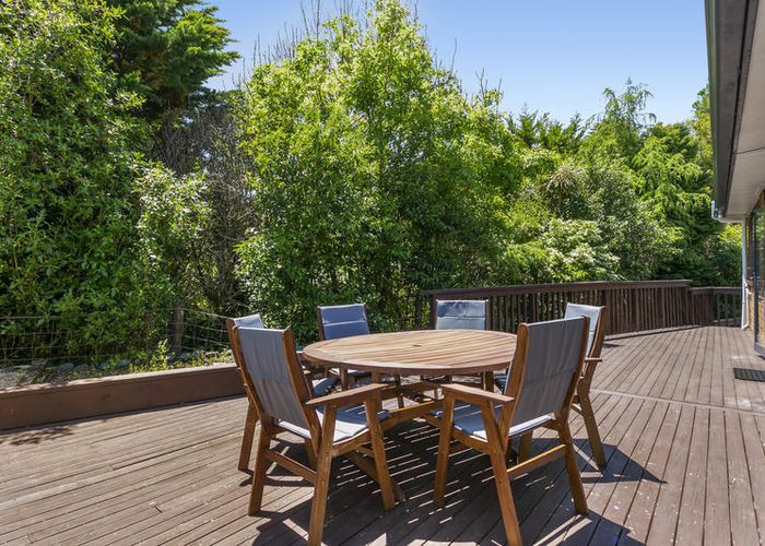  at 4F Shaw Road, Oratia, Auckland