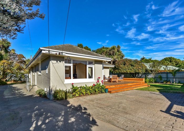  at 24 Poulson Street, Addington, Christchurch