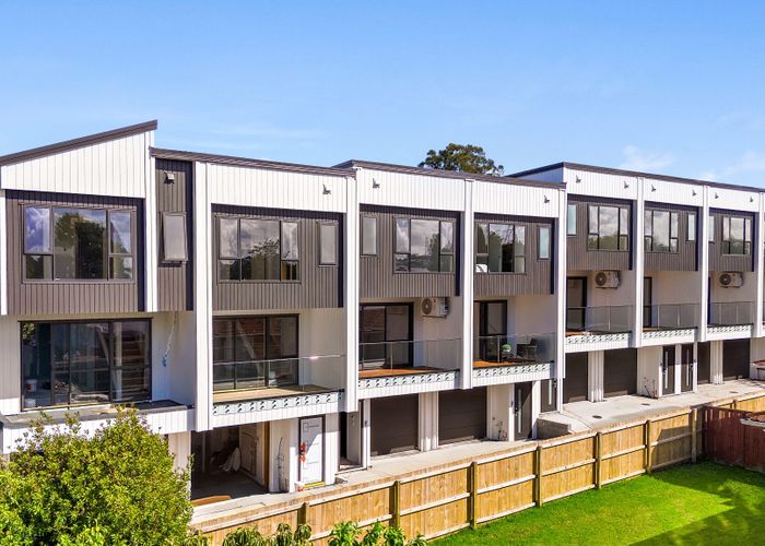  at 3/19 Matangi Road, Mount Wellington, Auckland