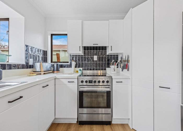  at 2/50 Ambleside Drive, Burnside, Christchurch City, Canterbury