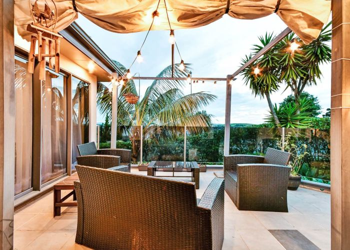  at 62  Gracechurch Drive, Flat Bush, Manukau City, Auckland