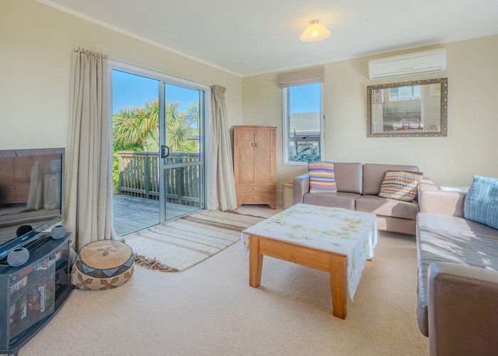  at 93 Pikarere Street, Titahi Bay, Porirua
