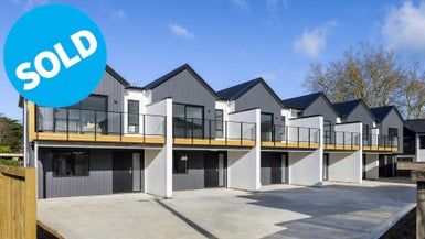  at 2/80 Carrington Avenue, Silverdale, Hamilton
