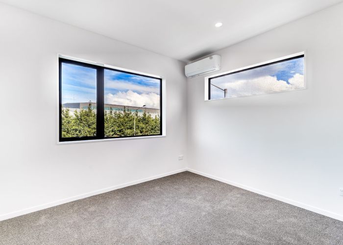  at 4/42 Waipuna Road, Mount Wellington, Auckland City, Auckland