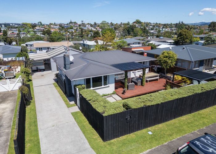  at 27 Woodford Avenue, Brookfield, Tauranga, Bay Of Plenty