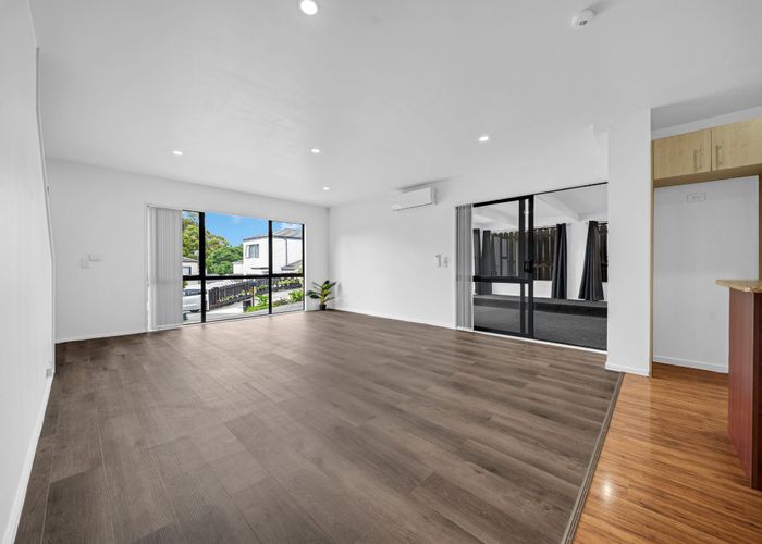  at 19 Rakich Place, Henderson, Waitakere City, Auckland