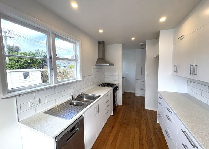  at 211 Cambridge Terrace, Naenae, Lower Hutt, Wellington