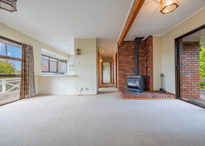  at 19 Tarahanga Street, Northcote, North Shore City, Auckland
