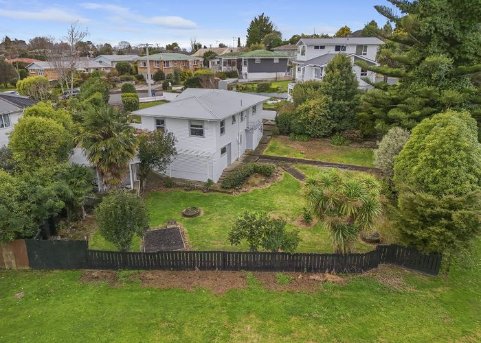  at 1 Kingsway Crescent, Forest Lake, Hamilton, Waikato