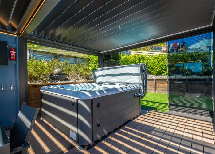  at 76 Omapere Street, Whitby, Porirua
