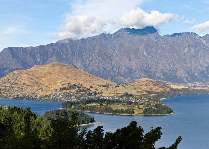  at 1 Von Place, Fernhill, Queenstown