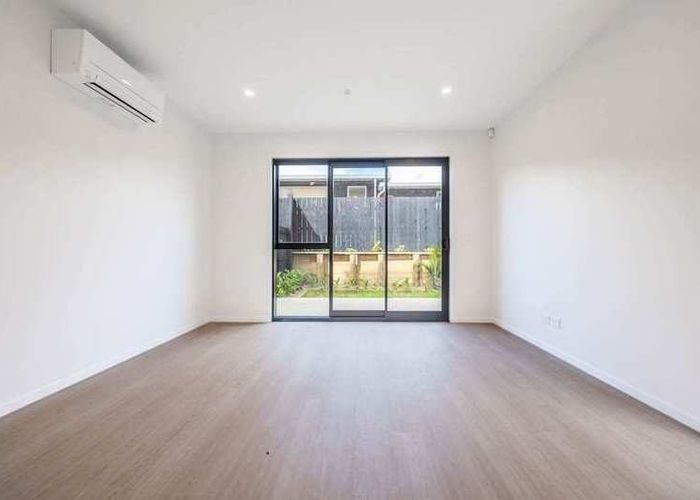  at 14/128 Onewa Road, Northcote, North Shore City, Auckland