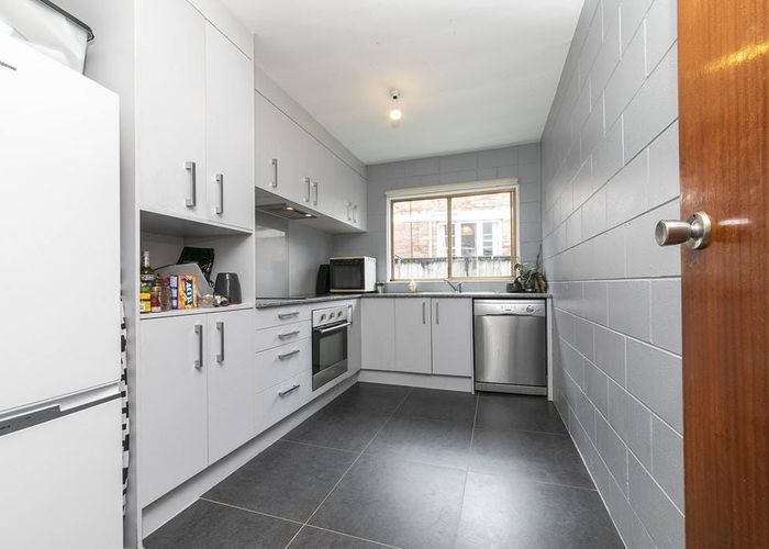  at 1/128 Sandringham Road, Kingsland, Auckland