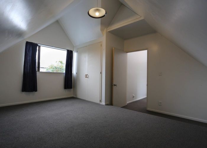  at 4b Montana Avenue, Ilam, Christchurch City, Canterbury