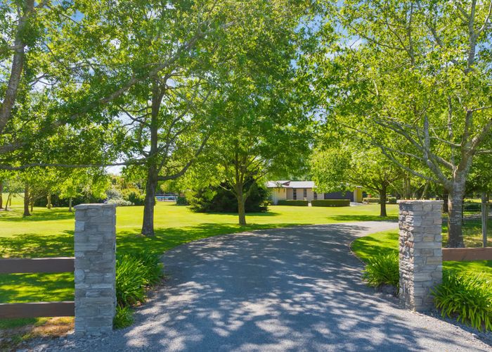  at 900 Loburn Whiterock Road, Loburn, Waimakariri, Canterbury