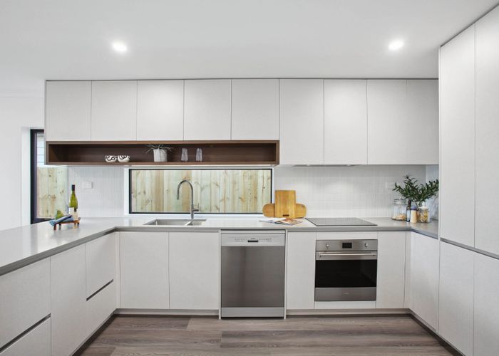  at 38 Borrowdace Avenue, Botany Downs, Manukau City, Auckland