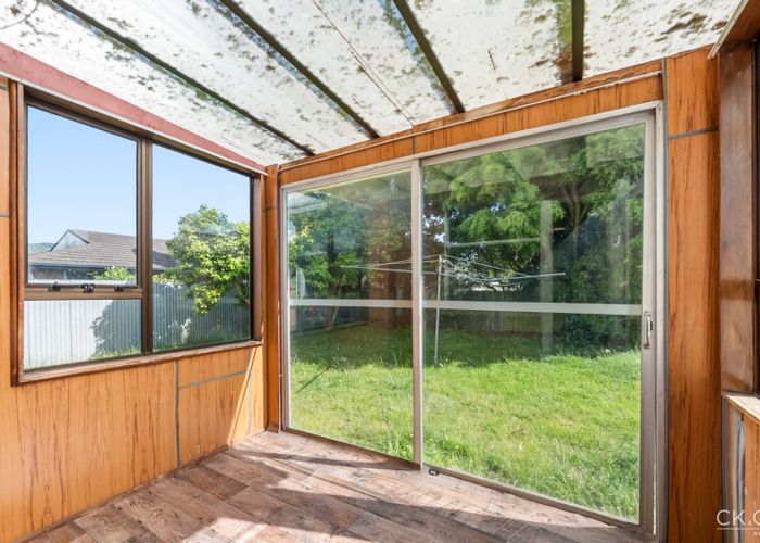  at 2/11 Walters Street, Avalon, Lower Hutt, Wellington