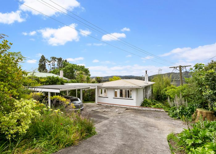  at 18 Warwick Avenue, Titirangi, Auckland