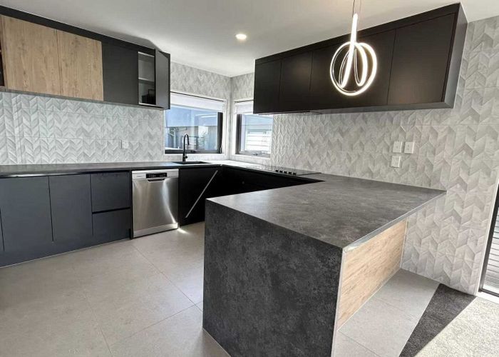  at 110 Clovelly Road, Bucklands Beach, Manukau City, Auckland