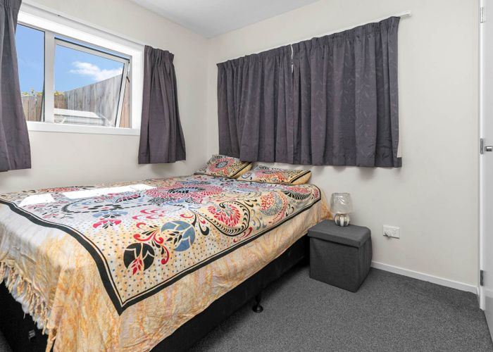  at 2/16 Fairway Drive, Mount Roskill, Auckland City, Auckland