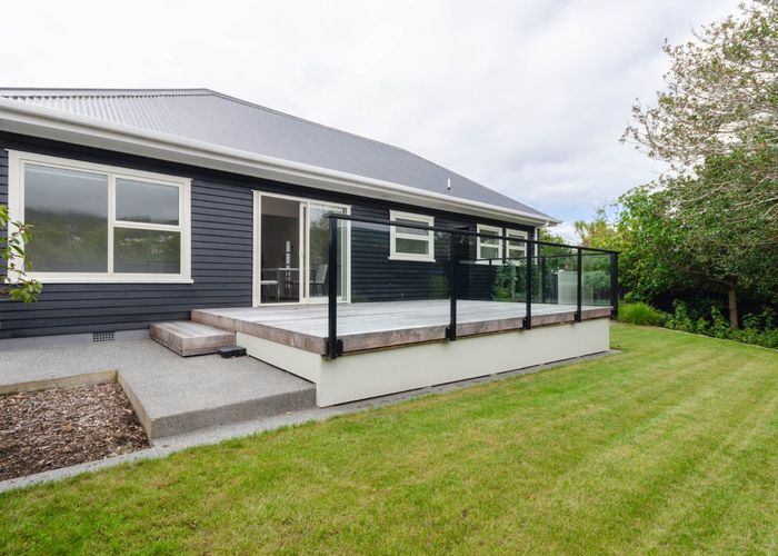  at 27 Ranui Terrace, Tawa, Wellington