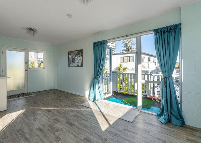  at 20/72 Kitchener Road, Milford, North Shore City, Auckland