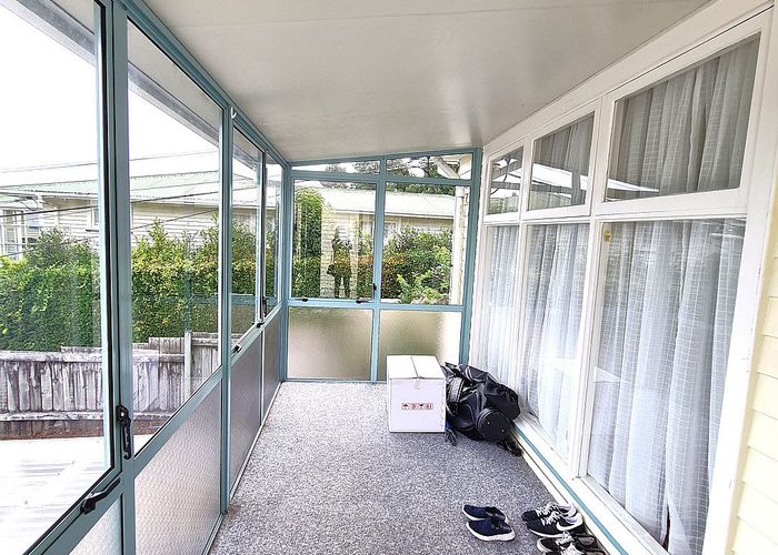  at 1/51 Park Road, Glenfield, North Shore City, Auckland