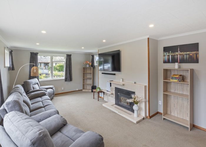  at 4 Bellbrook Crescent, Shirley, Christchurch City, Canterbury