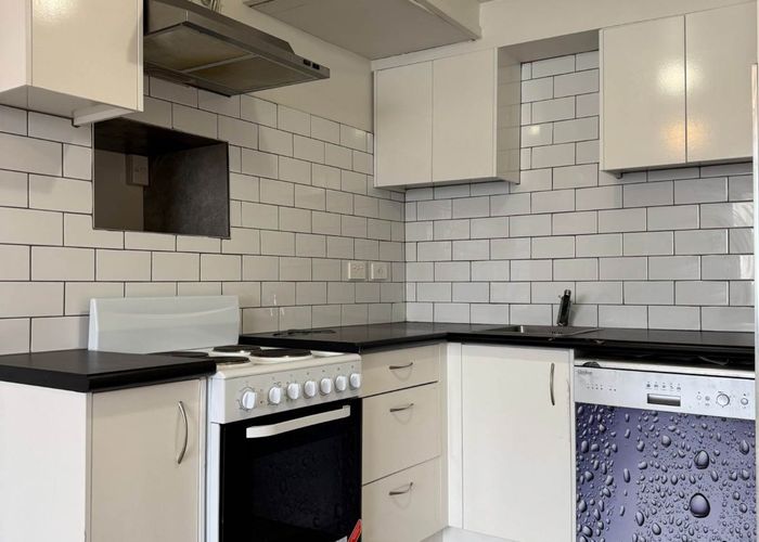  at 17A Hewlett Road, Massey, Waitakere City, Auckland