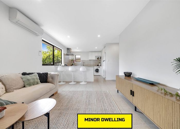  at 56 & 56A Glennandrew Drive, Half Moon Bay, Manukau City, Auckland