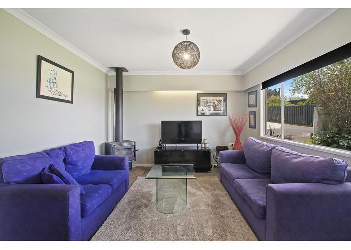  at 2/57 Coronation Road, Hillcrest, Auckland