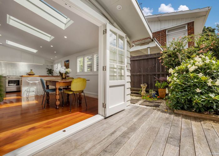  at 30 Hardington Street, Onehunga, Auckland
